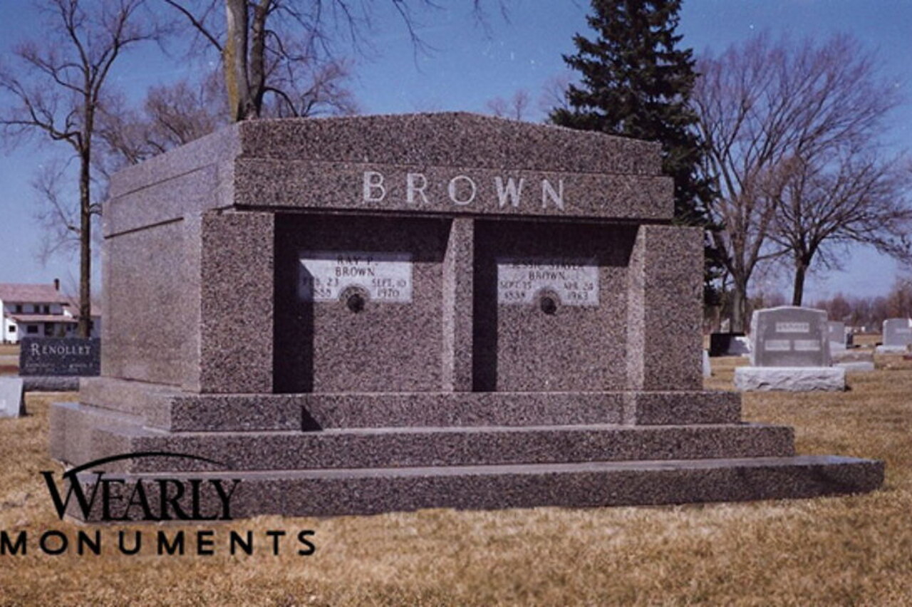 brown-2-mausoleum
