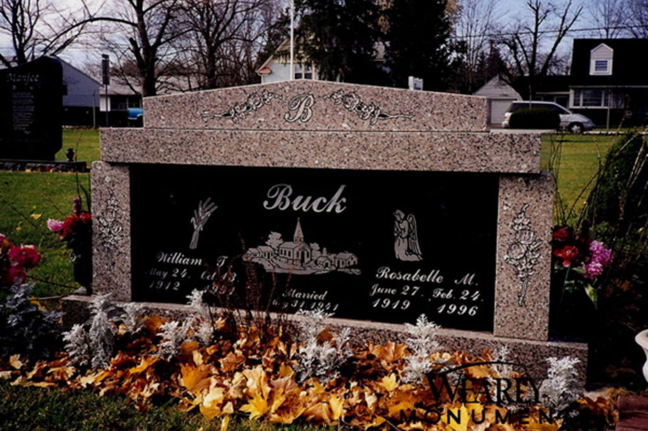 buck-mausoleum