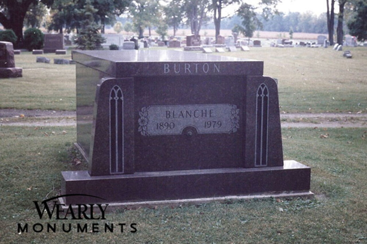 burton-mausoleum